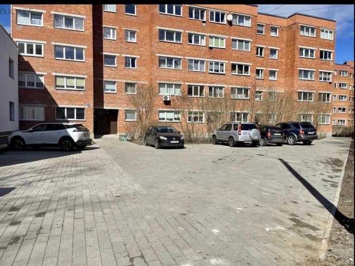 N-J Apartament นาร์วา-โยเอซู ภายนอก รูปภาพ